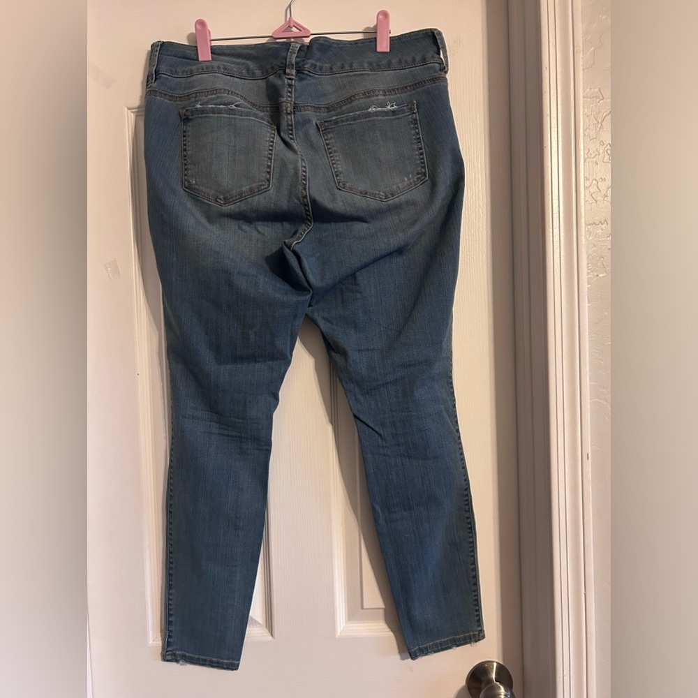 Jeans - Picture 2 of 3